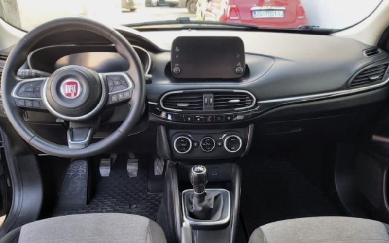 Fiat Tipo 1.0 Cross